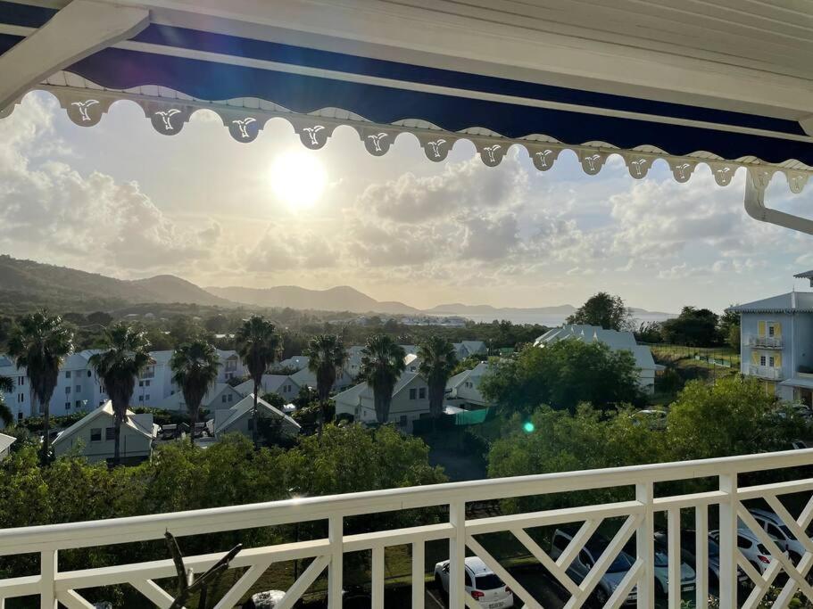 Sunny Cottage, Belle Terrasse, Proche Et Vue Mer Sainte-Luce Luaran gambar