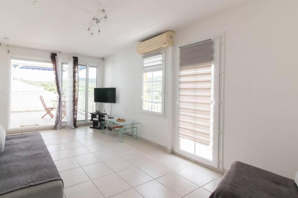 Sunny Cottage, Belle Terrasse, Proche Et Vue Mer Sainte-Luce Luaran gambar